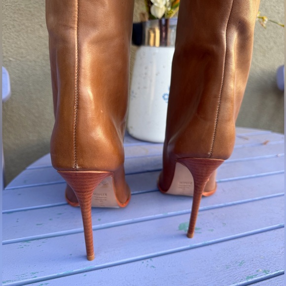 NWT Maryana Welt Leather Boot Size 9 - Picture 10 of 16